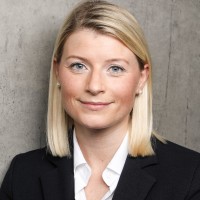 Portret van Lisa Jansen, financieel analist bij een groot Nederlands bedrijf